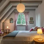 Reetdachhaus Direkt Am Wasser Hébergement de vacances *