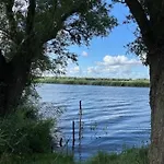 بيت للعطل Reetdachhaus Direkt Am Wasser Breiholz