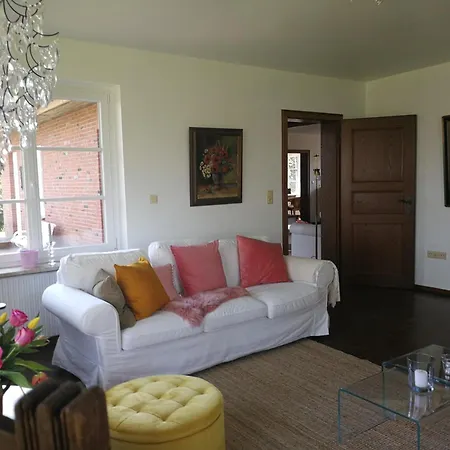 Holiday home Reetdachhaus Eiderblick
