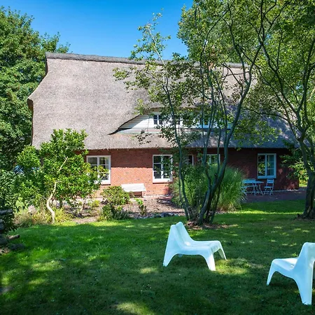 Reetdachhaus Eiderblick Holiday home *