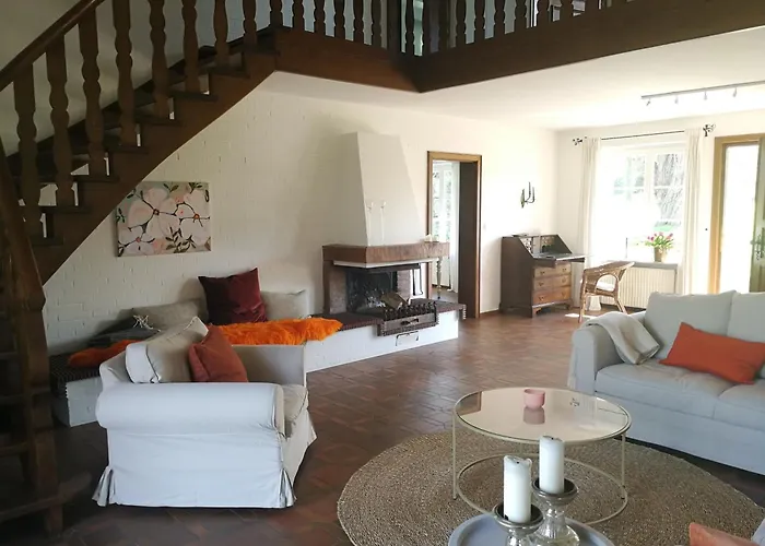 Reetdachhaus Direkt Am Wasser *